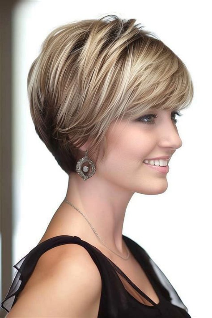 1980's Wedge Haircut: A Fashion Icon of the Decade