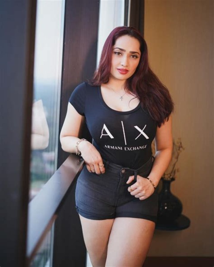 Aditi Mistry: Fitness Model & Bigg Boss Star - Bio & Facts