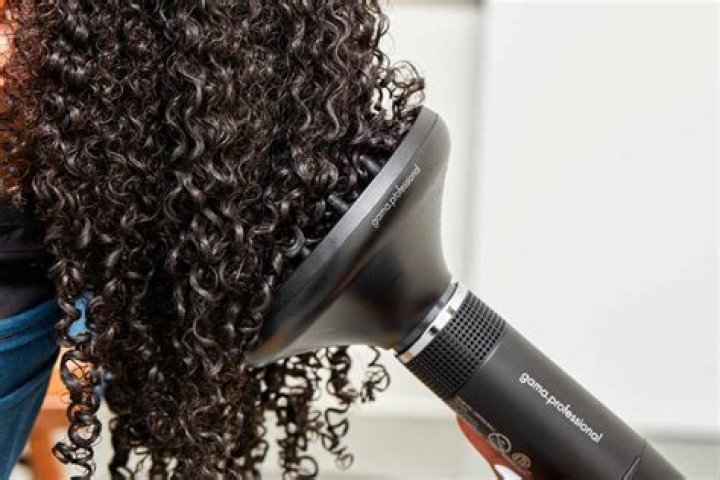 Best Blow Dryer for Frizzy Thick Hair: A Comprehensive Guide