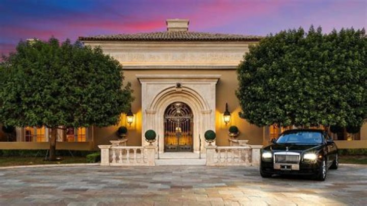 Biltmore Residences: A Luxurious Escape in Paradise