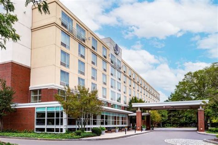 DoubleTree by Hilton Hotel Boston Bayside: A Premier Stay in Boston