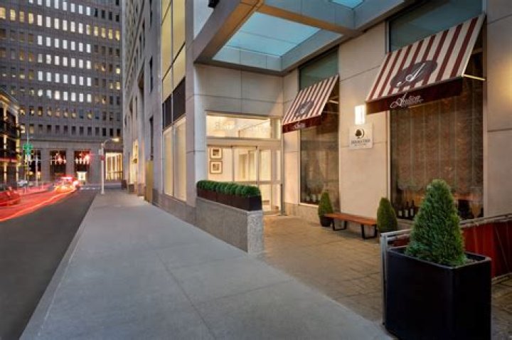 Doubletree Financial District NYC: Your Ultimate Guide to Luxury and Comfort