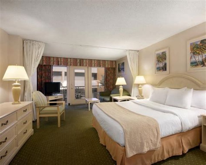 Experience the Best Stay at Quality Inn Oceanfront Hotel