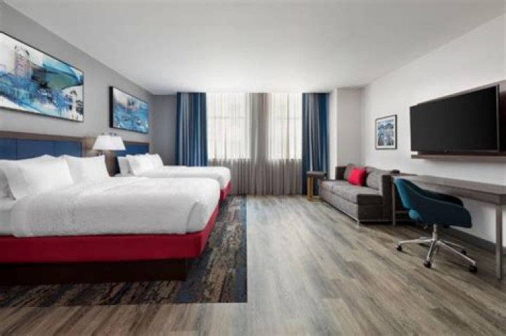 Hampton Inn &amp; Suites Baltimore Inner Harbor Baltimore MD: A Premier Stay Experience