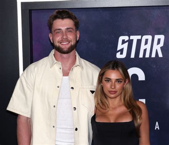 Harry Jowsey Dating History: A Comprehensive Look at His Relationships