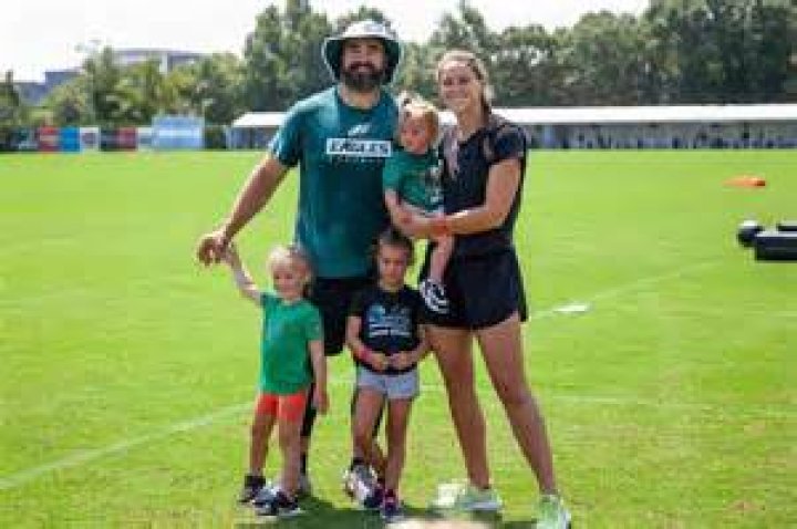 How Tall Are the Kelce Brothers: A Comprehensive Look at Their Heights and Achievements