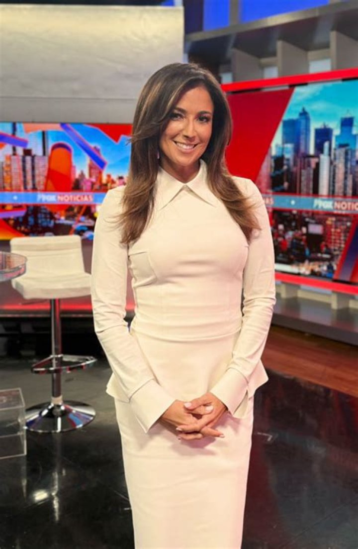 Julie Banderas Measurements: A Comprehensive Guide to Her Iconic Style and Body Facts