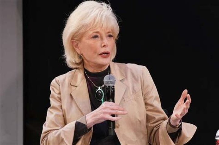 Lesley Stahl: Age, Height, Weight & More Facts You Need to Know