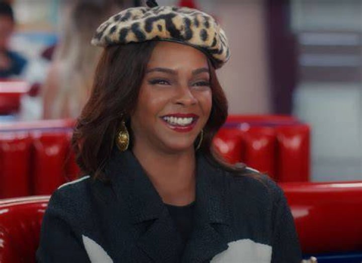 Lisa Turtle On Saved by the Bell: A Comprehensive Look into Her Life and Legacy