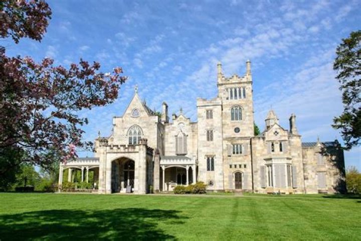 Lyndhurst Mansion Tarrytown NY: A Glimpse into History, Architecture, and Culture