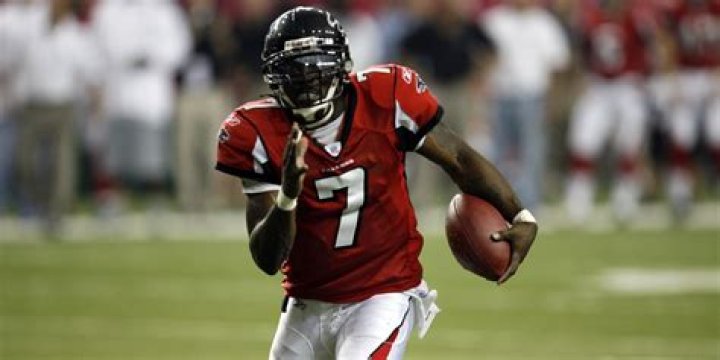 Mike Vick's Rookie Season: A Detailed Analysis of His Journey and Impact