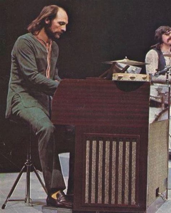 Moody Blues Mike Pinder: The Journey of a Legendary Musician