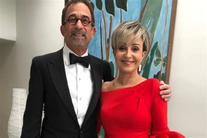 Scott Senechal: Director & Annie Potts' Ex-Husband - Unveiled!