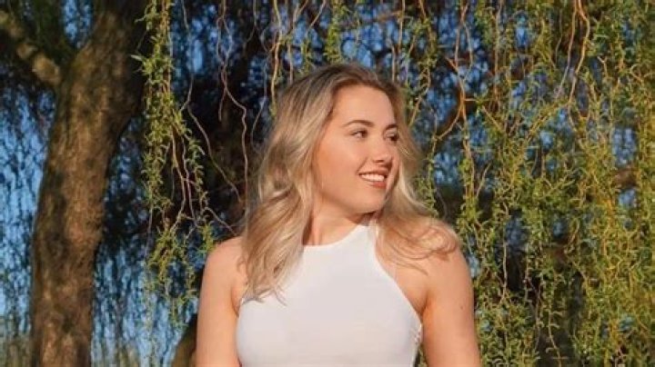 Who is Pineapplebrat? Unveiling the Phenomenon Behind the TikTok Sensation