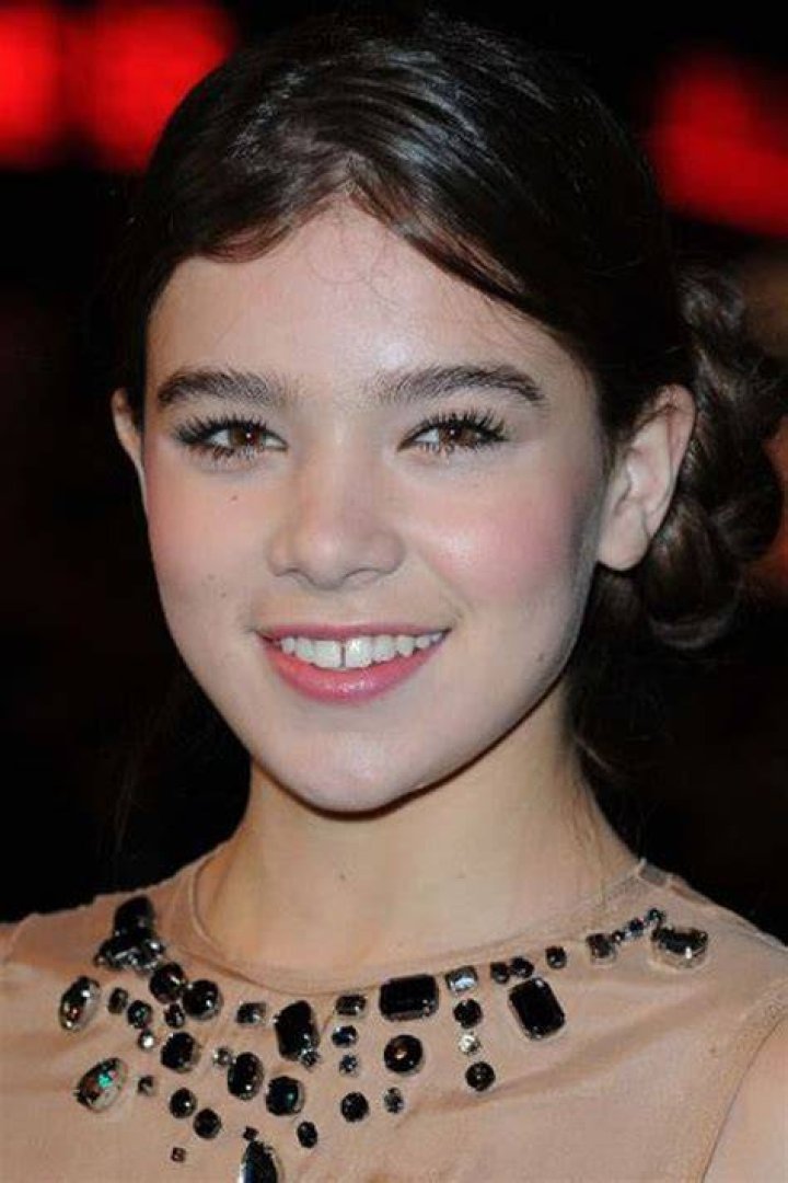 Young Hailee Steinfeld: Rising Star in the Entertainment Industry